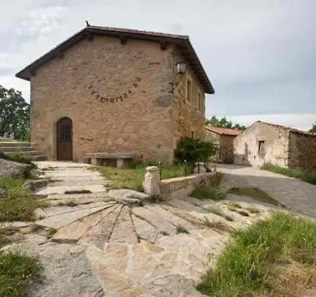 Casa Del Cerro Es Singular De Facil Acceso * Cabezas Bajas