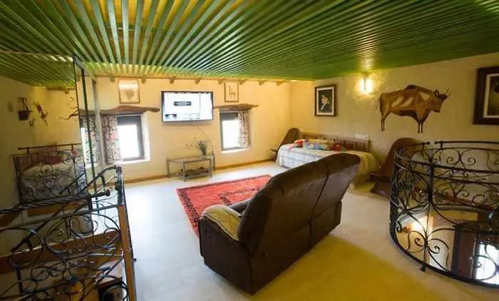 Casa Del Cerro Es Singular De Facil Acceso *